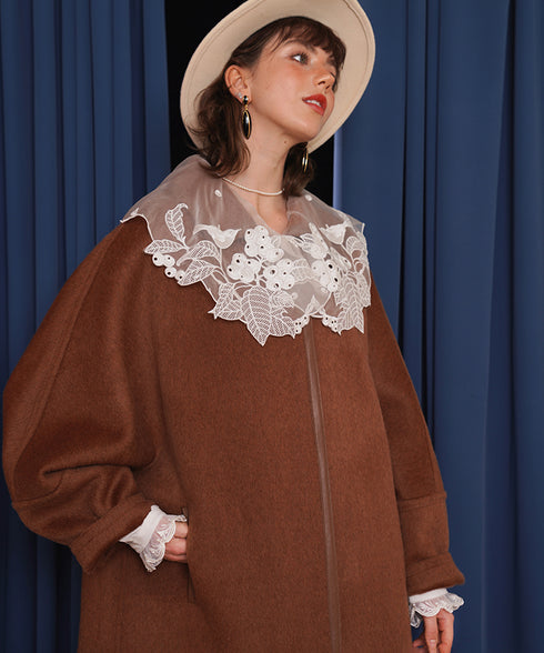 Embroidered Bird Collar Blouse